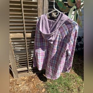 Super cute Hems & Threads flannel.